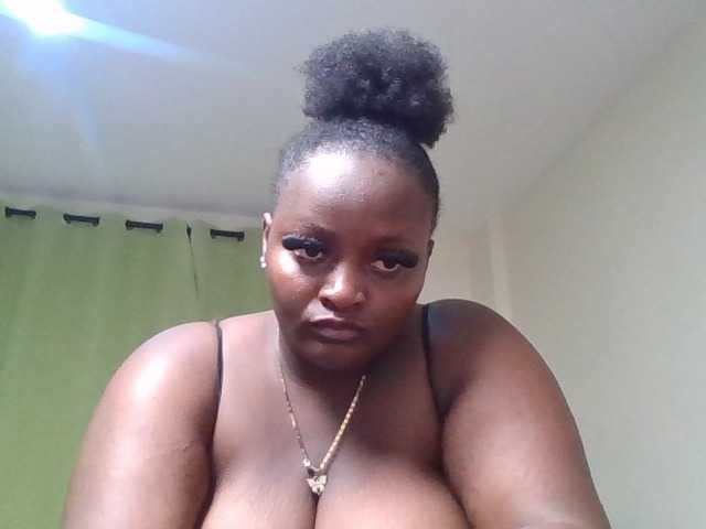 Wildebony1 live cam on BongaCams
