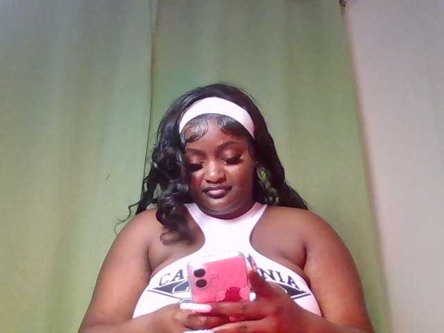 Wildebony1 live cam on BongaCams