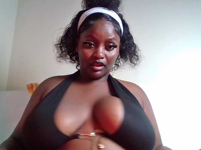 Wildebony1 live cam on BongaCams