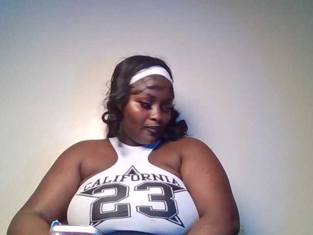 Wildebony1 live cam on BongaCams