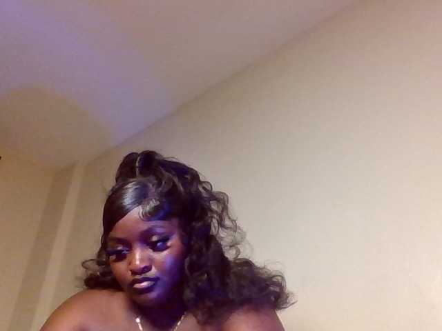 Wildebony1 live cam on BongaCams