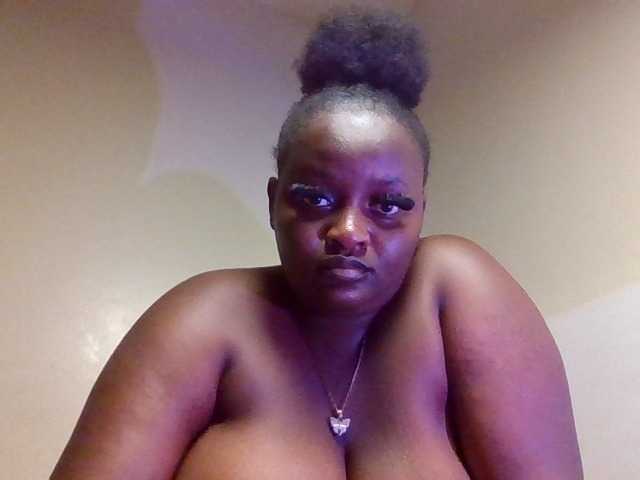 Wildebony1 live cam on BongaCams