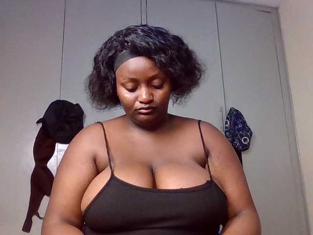 Wildebony1 live cam on BongaCams