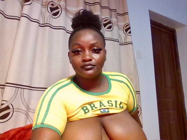 Wildebony1 live cam on BongaCams