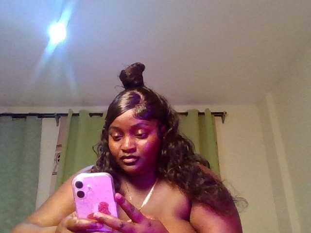 Wildebony1 live cam on BongaCams