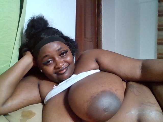 Wildebony1 live cam on BongaCams