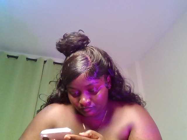 Wildebony1 live cam on BongaCams