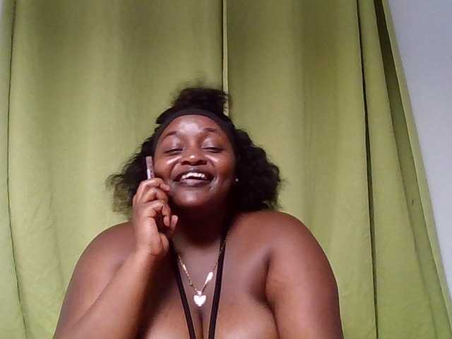 Wildebony1 live cam on BongaCams