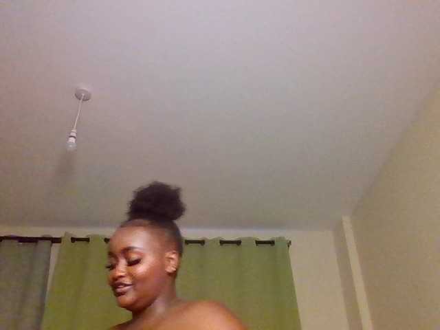 Wildebony1 live cam on BongaCams