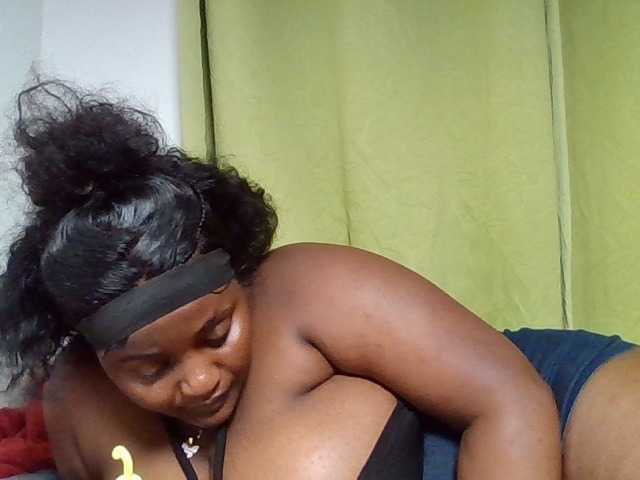 Wildebony1 live cam on BongaCams