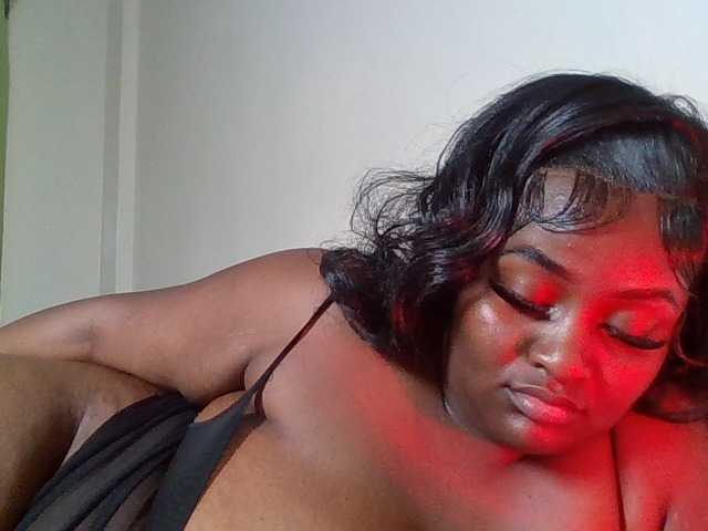 Wildebony1 live cam on BongaCams