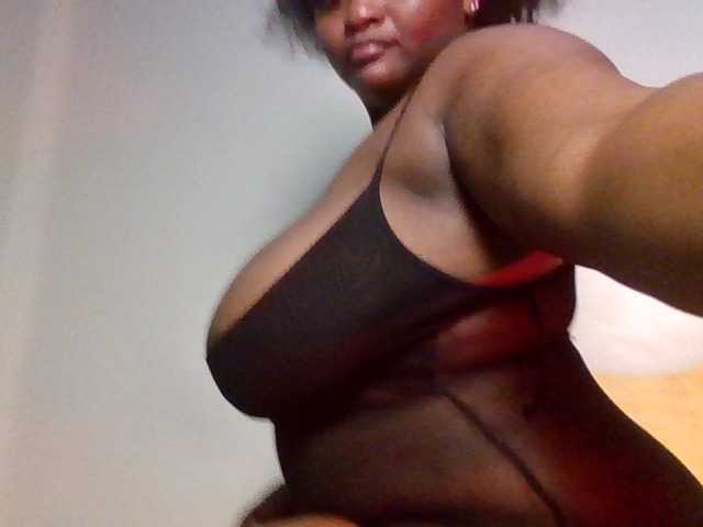 Wildebony1 live cam on BongaCams
