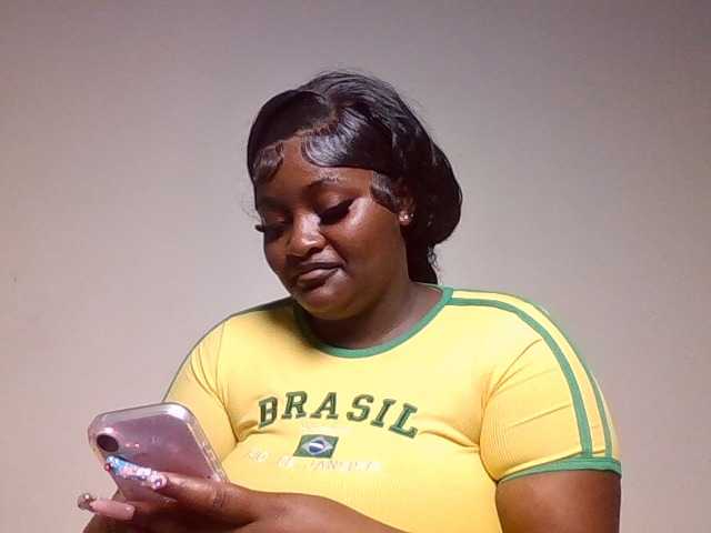 Wildebony1 live cam on BongaCams