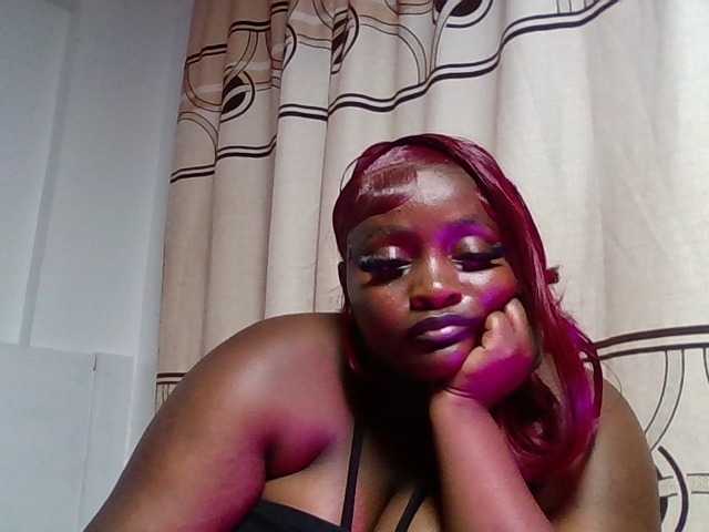 Wildebony1 live cam on BongaCams