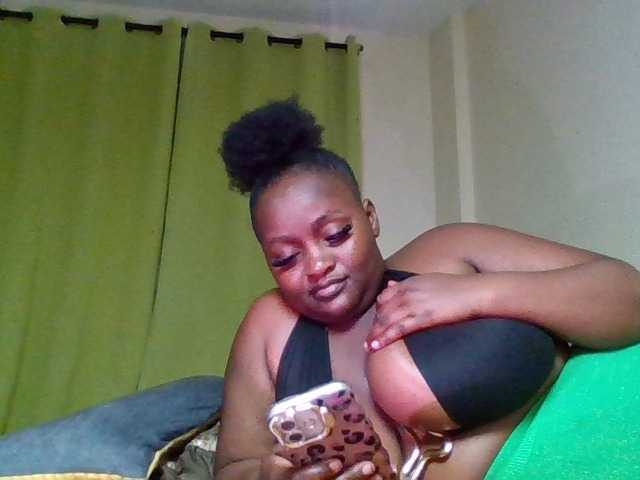 Wildebony1 live cam on BongaCams