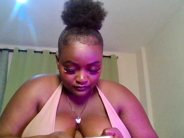 Wildebony1 live cam on BongaCams