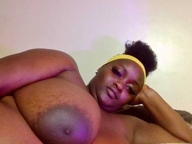 Wildebony1 live cam on BongaCams