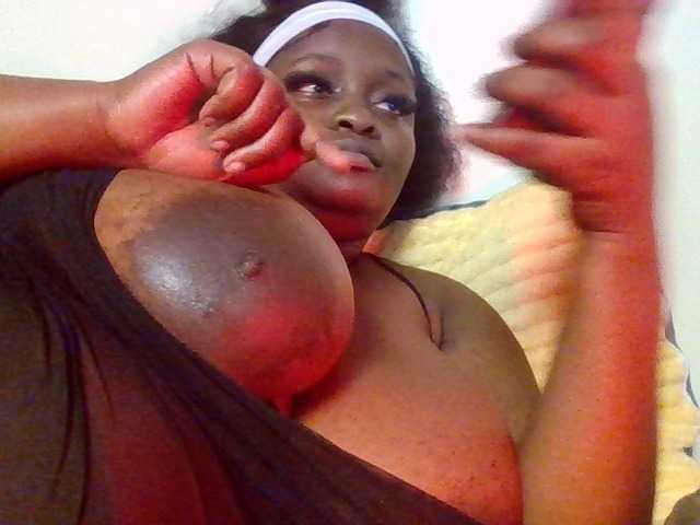 Wildebony1 live cam on BongaCams