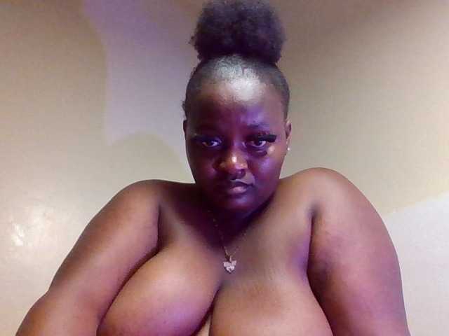 Wildebony1 live cam on BongaCams