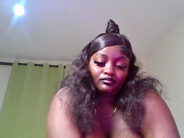 Wildebony1 live cam on BongaCams