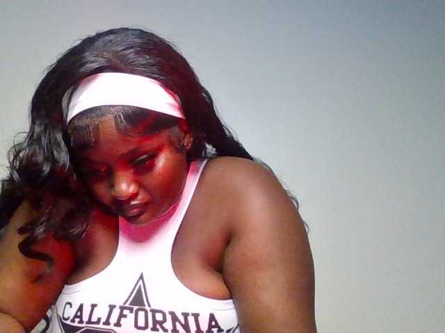 Wildebony1 live cam on BongaCams