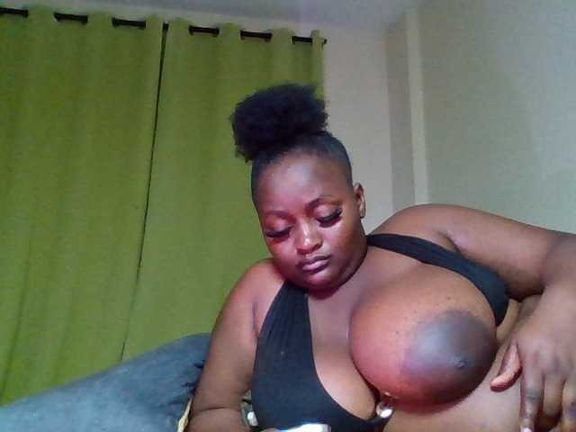 Wildebony1 live cam on BongaCams