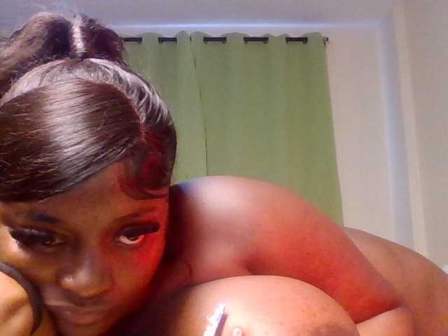 Wildebony1 live cam on BongaCams