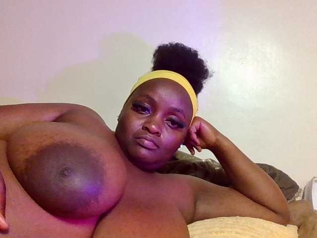 Wildebony1 live cam on BongaCams