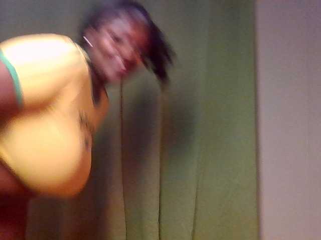 Wildebony1 live cam on BongaCams