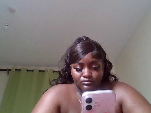 Wildebony1 live cam on BongaCams