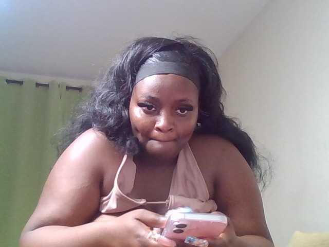 Wildebony1 live cam on BongaCams
