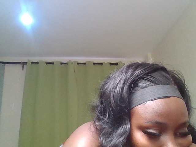 Wildebony1 live cam on BongaCams