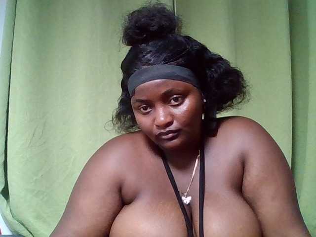 Wildebony1 live cam on BongaCams