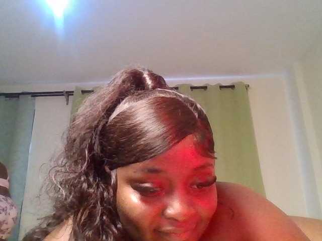 Wildebony1 live cam on BongaCams