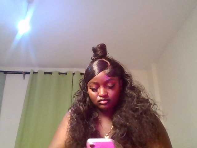 Wildebony1 live cam on BongaCams
