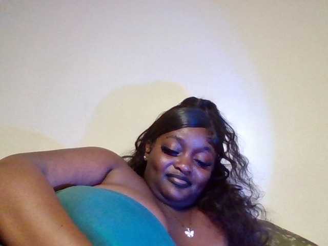 Wildebony1 live cam on BongaCams