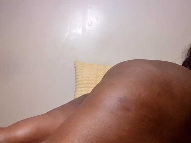 Wildebony1 live cam on BongaCams