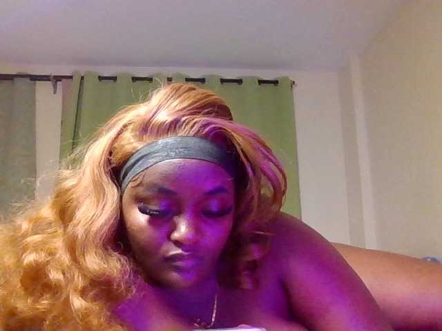 Wildebony1 live cam on BongaCams