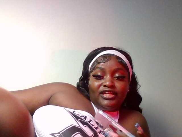 Wildebony1 live cam on BongaCams