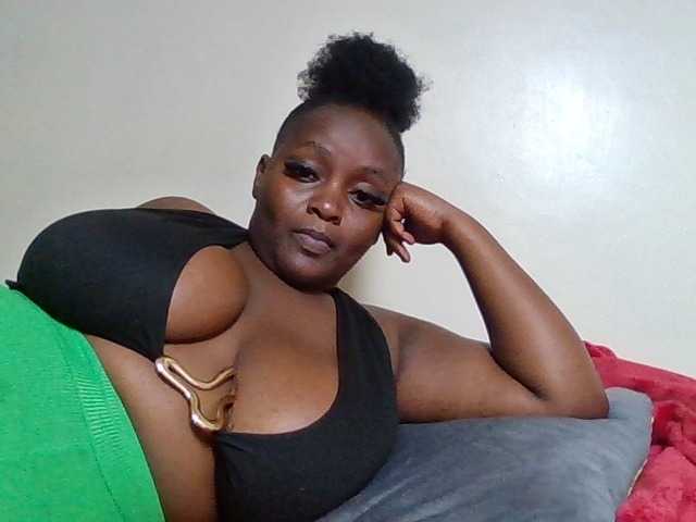 Wildebony1 live cam on BongaCams