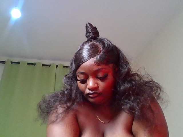 Wildebony1 live cam on BongaCams