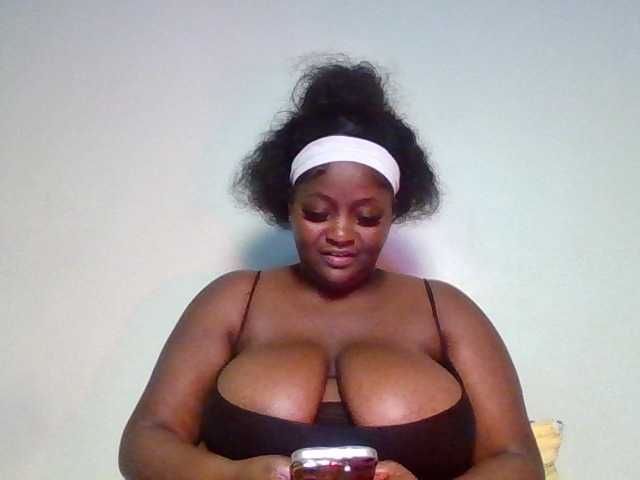 Wildebony1 live cam on BongaCams