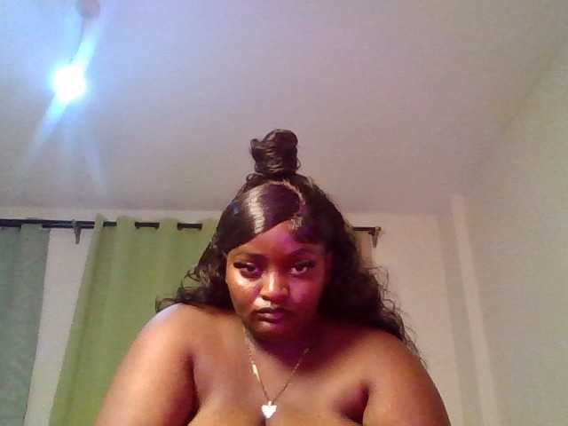 Wildebony1 live cam on BongaCams