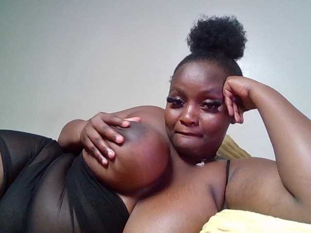 Wildebony1 live cam on BongaCams