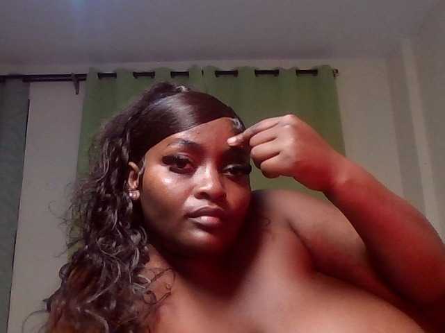 Wildebony1 live cam on BongaCams