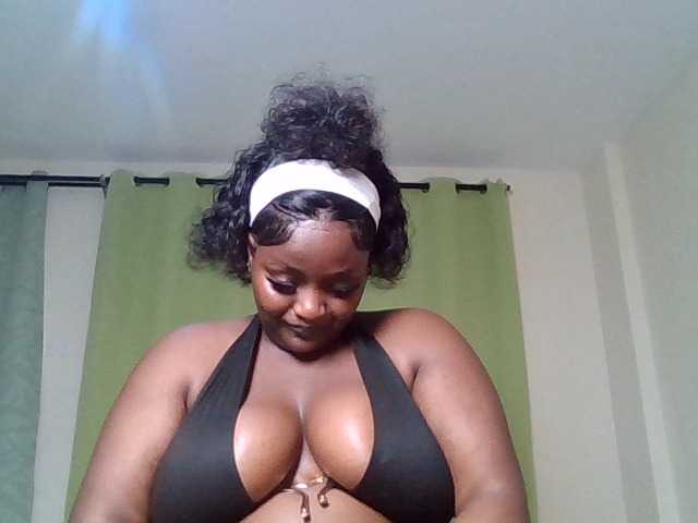 Wildebony1 live cam on BongaCams