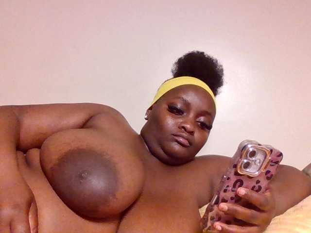 Wildebony1 live cam on BongaCams