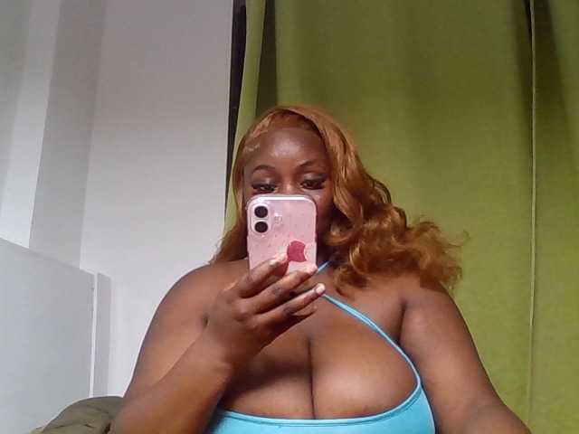 Wildebony1 live cam on BongaCams