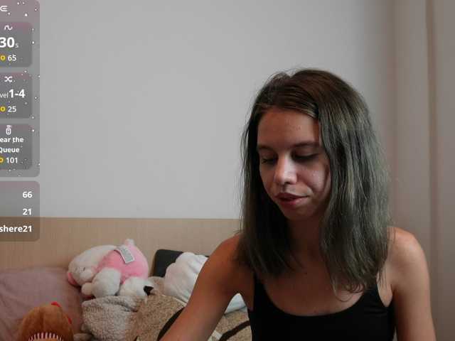 EmmaPetite live cam on BongaCams