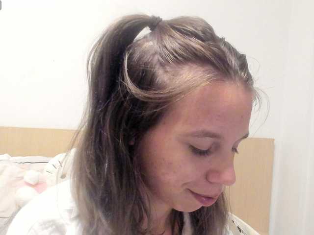 EmmaPetite live cam on BongaCams